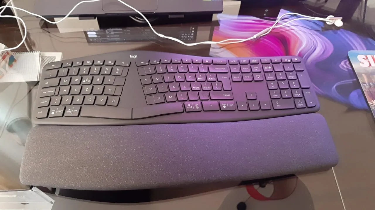 Logitech ERGO K860 tastiera wireless ITA ergonomica