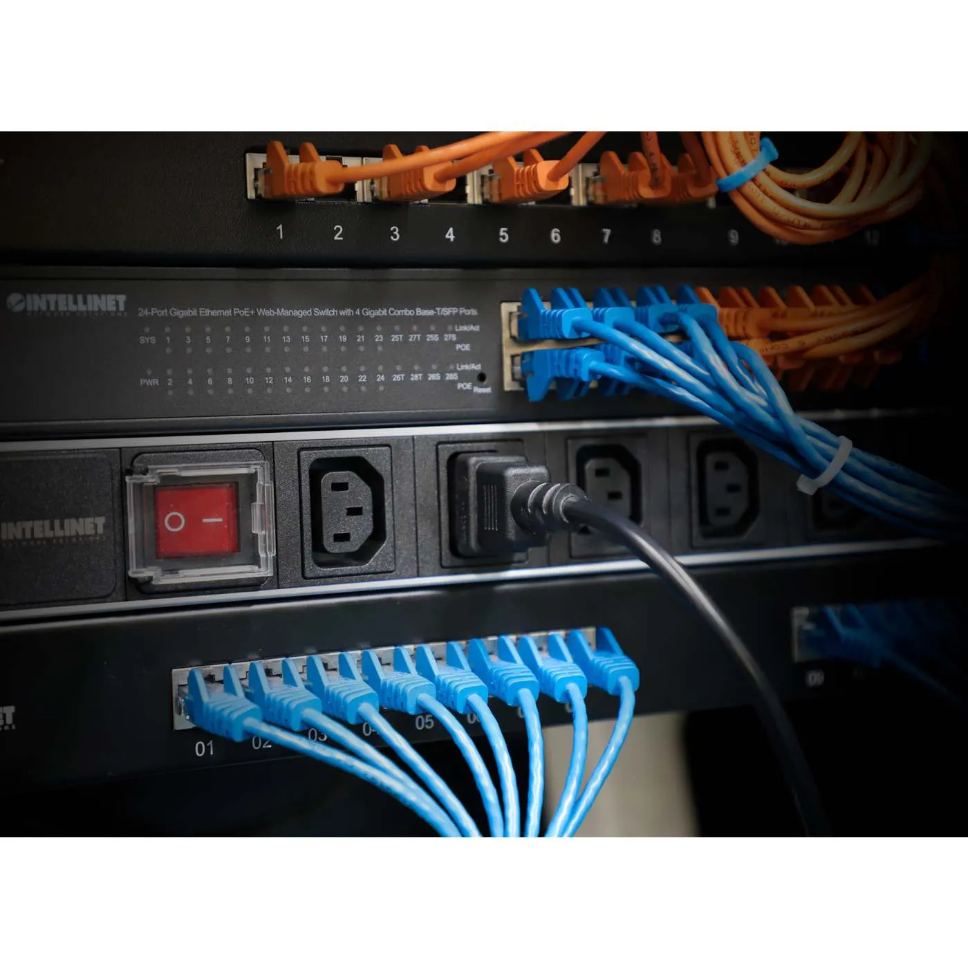 Manhattan Cavo Y-Splitter 2x C13 a C14 1,8 m Nero