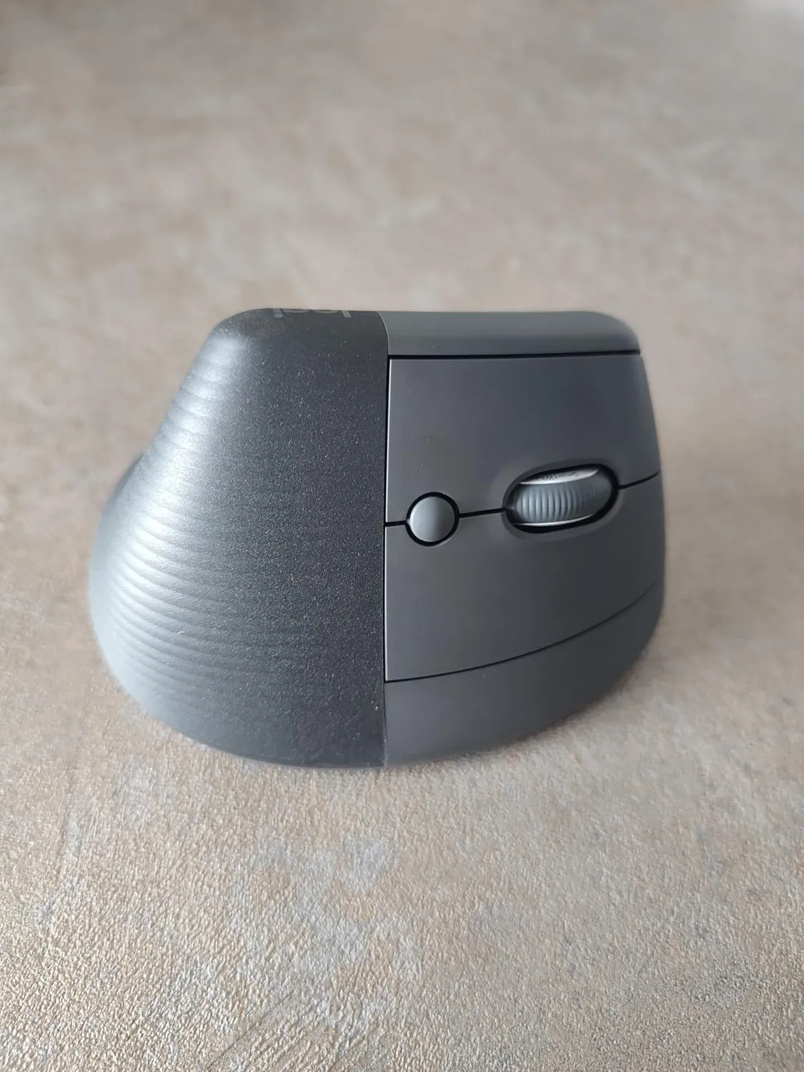 Logitech Lift mouse verticale grigio ergonomico 57°