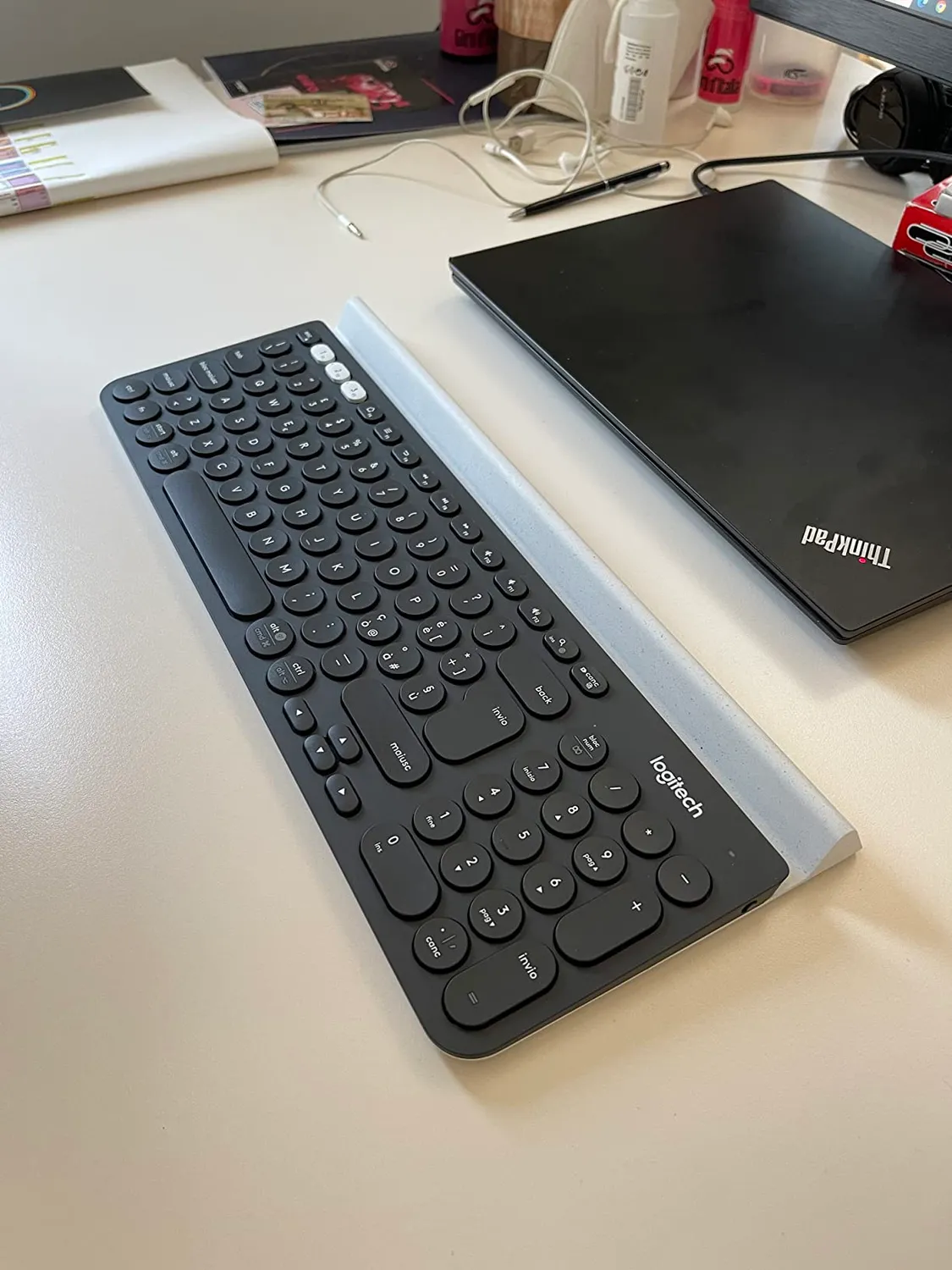 Logitech K780 tastiera wireless grigia bluetooth ITA QWERTY