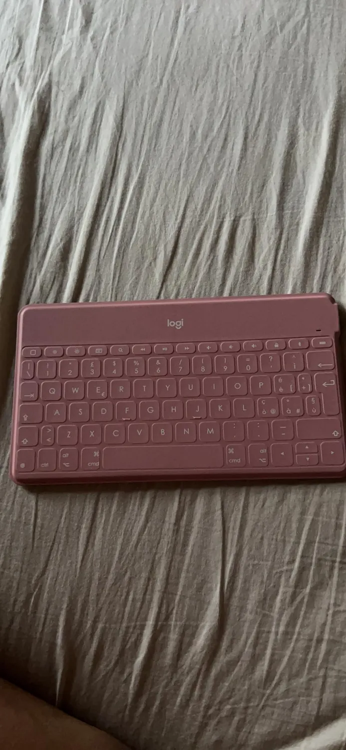 Logitech Keys-To-Go tastiera Bluetooth nera leggera