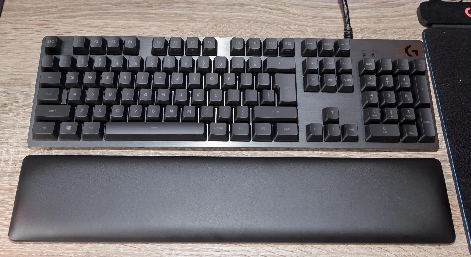 Logitech G513 tastiera gaming meccanica RGB carbon IT