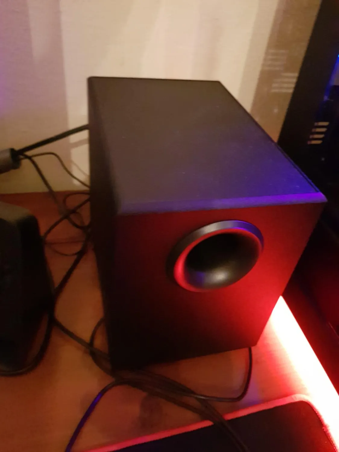 Logitech Z213 casse 2.1 con subwoofer bassi regolabili