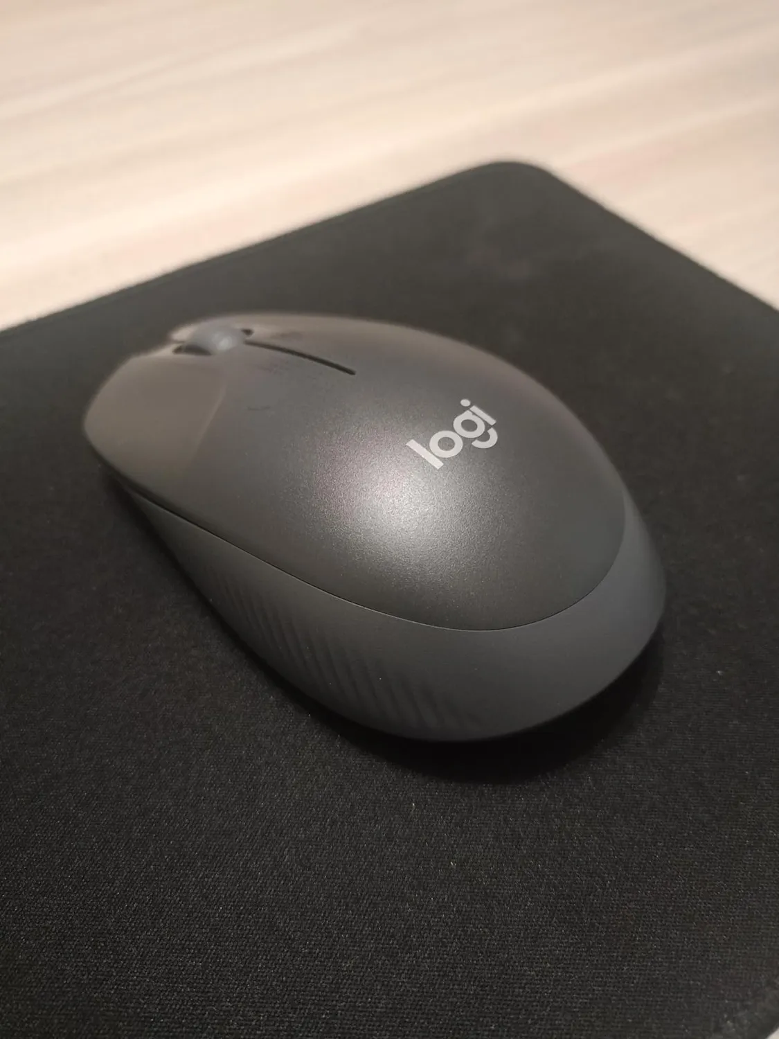 Logitech M190 mouse wireless blu formato grande