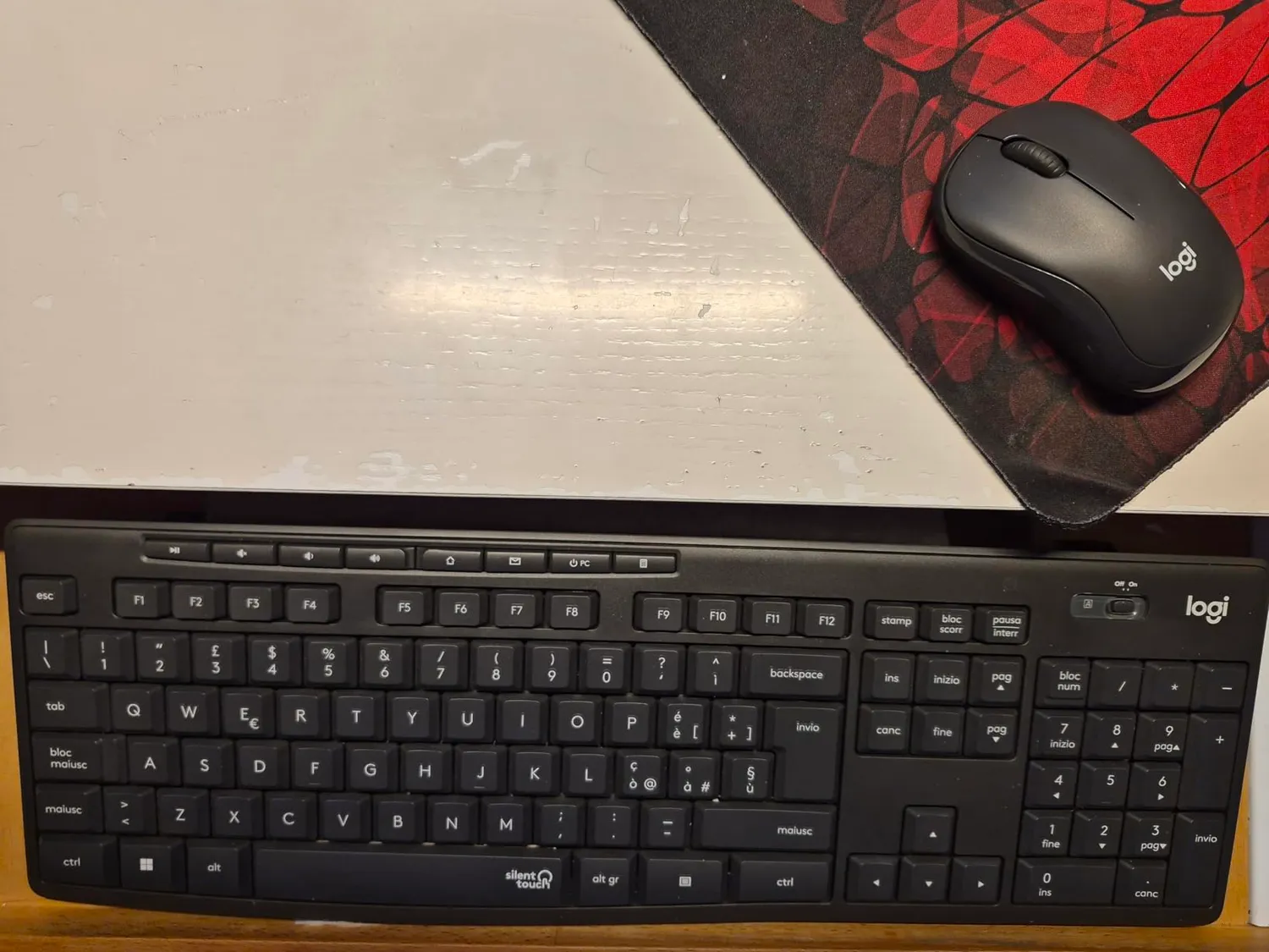 Logitech MK295 Silent combo tastiera mouse nero silenzioso