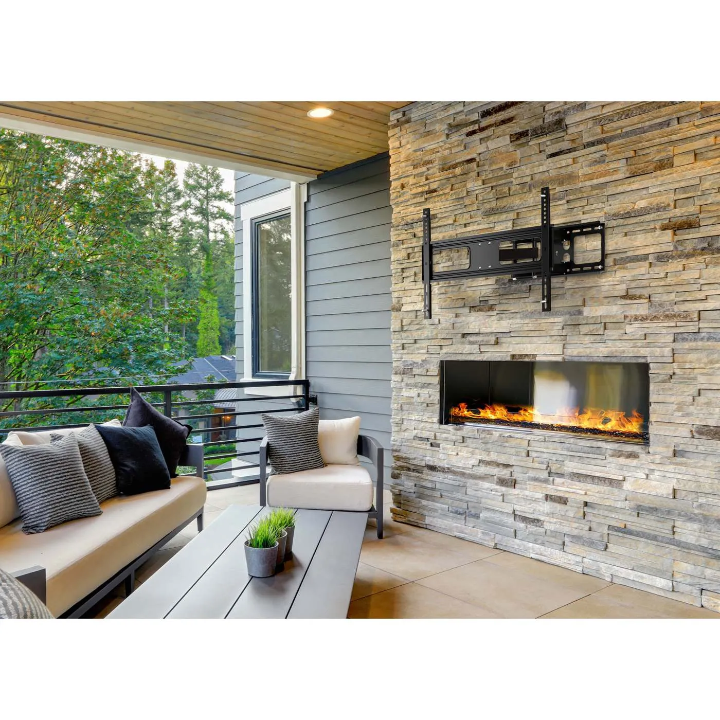 Manhattan Outdoor Full-Motion supporto TV da esterno 37-86"