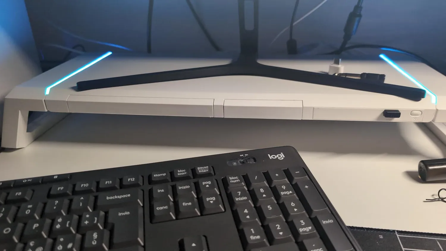 Mars Gaming MGS-ONE supporto monitor RGB bianco USB