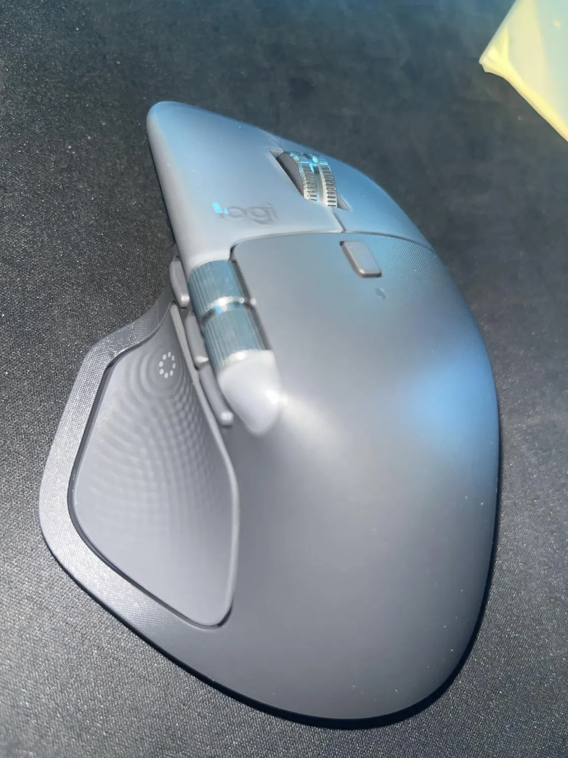 Logitech MX Master 4 mouse wireless ergonomico aptico