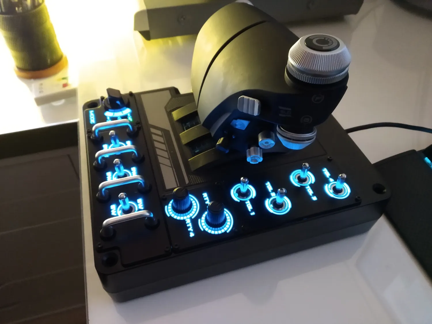 Logitech X56 HOTAS joystick acceleratore RGB