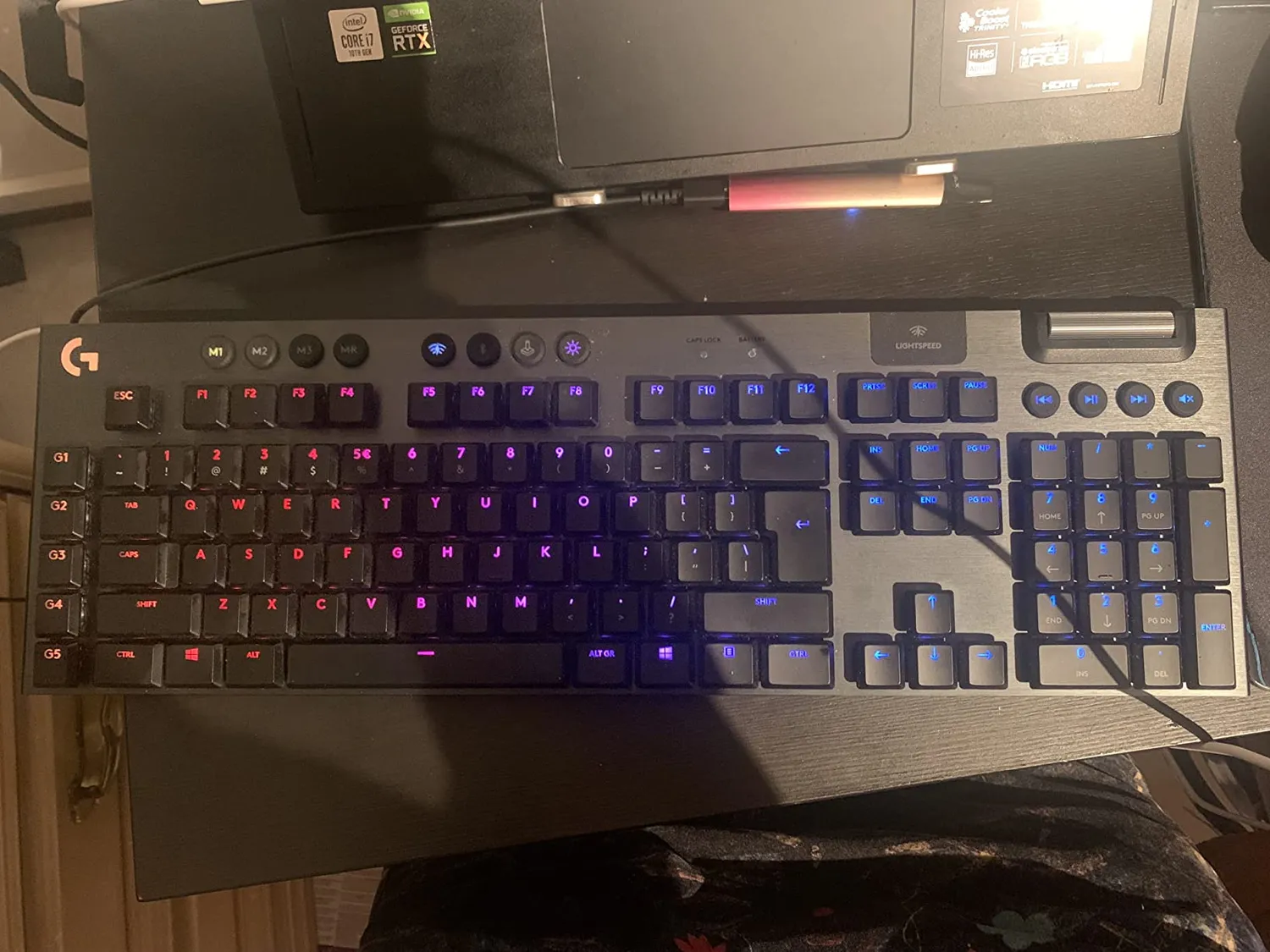 Logitech G915 tastiera gaming wireless US Clicky Lightspeed