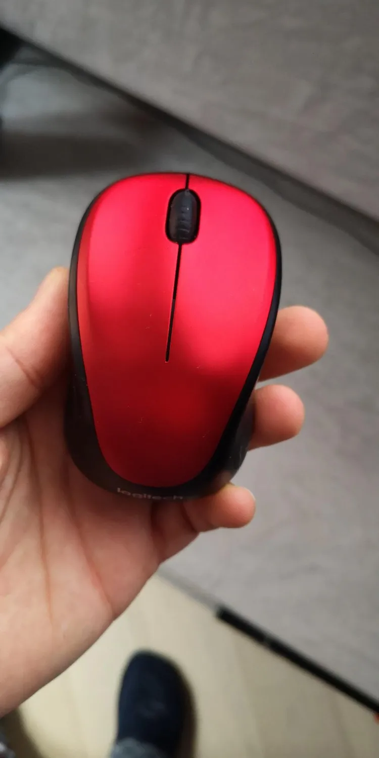 Logitech M235 mouse wireless Nero Rosso compatto