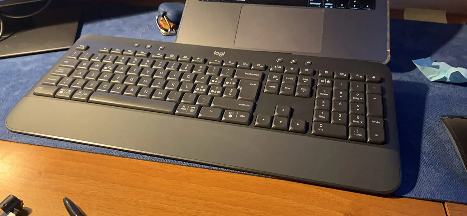 Logitech Signature K650 tastiera wireless ITA QWERTY comfort