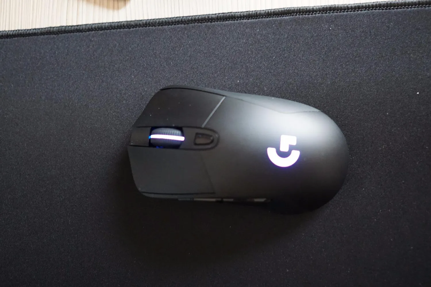 Logitech G703 mouse gaming wireless HERO 16K Lightspeed