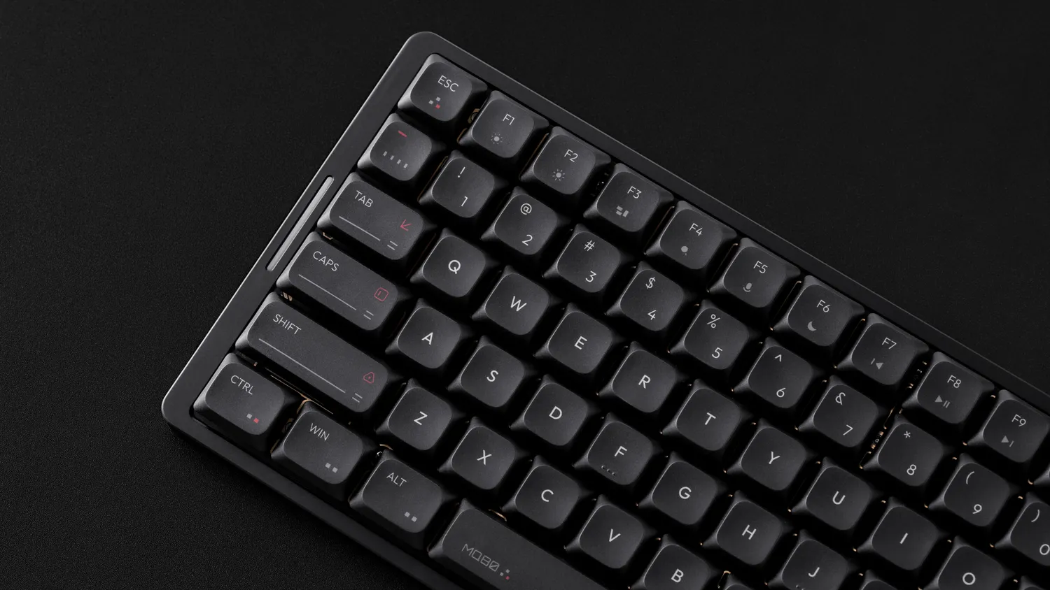 IQUNIX MQ80 tastiera nero alluminio low profile
