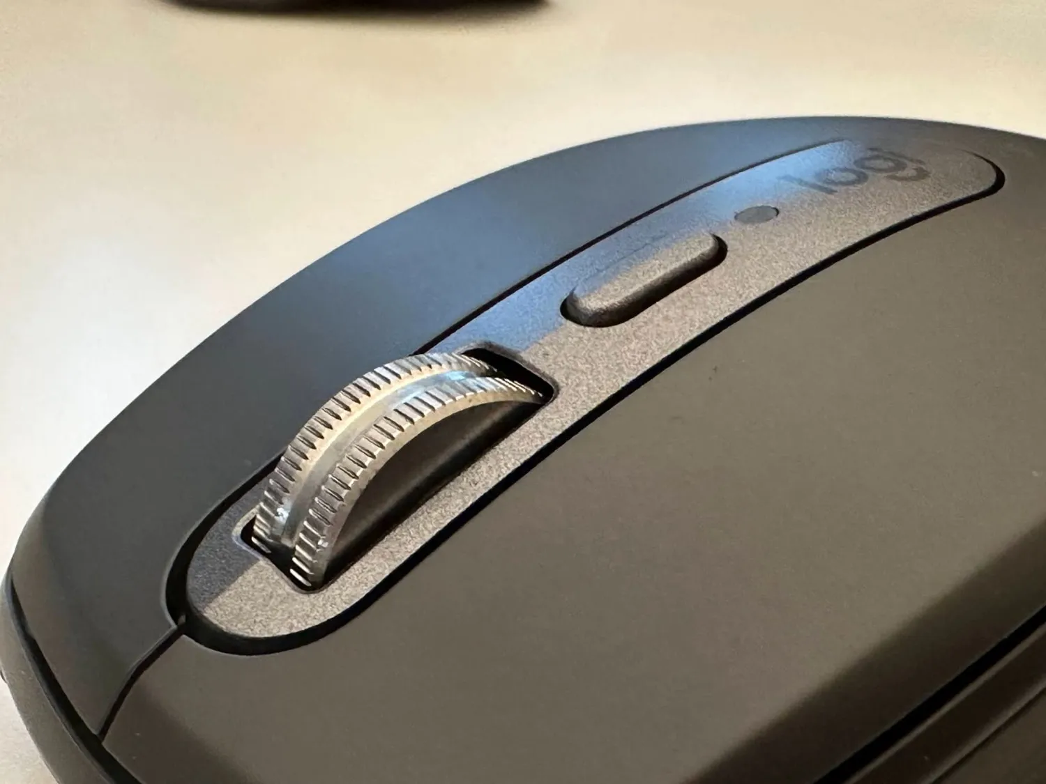 Logitech MX Anywhere 3 mouse wireless rosa vetro