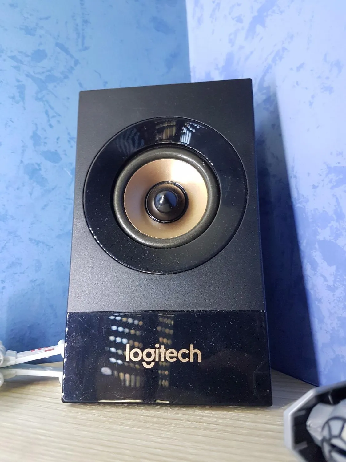 Logitech Z533 Sistema 2.1 Altoparlanti PC con Subwoofer Bassi profondi
