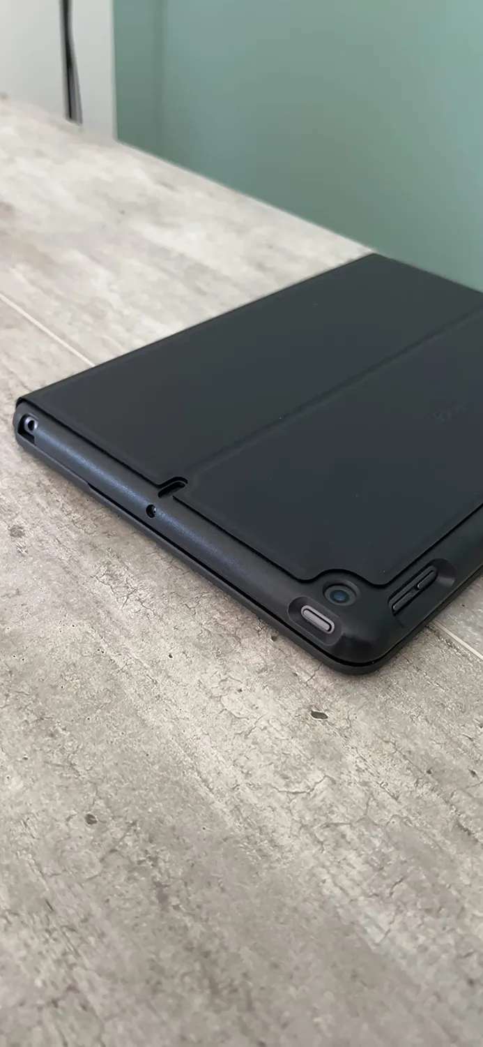 Logitech Slim Folio custodia tastiera iPad ITA QWERTY