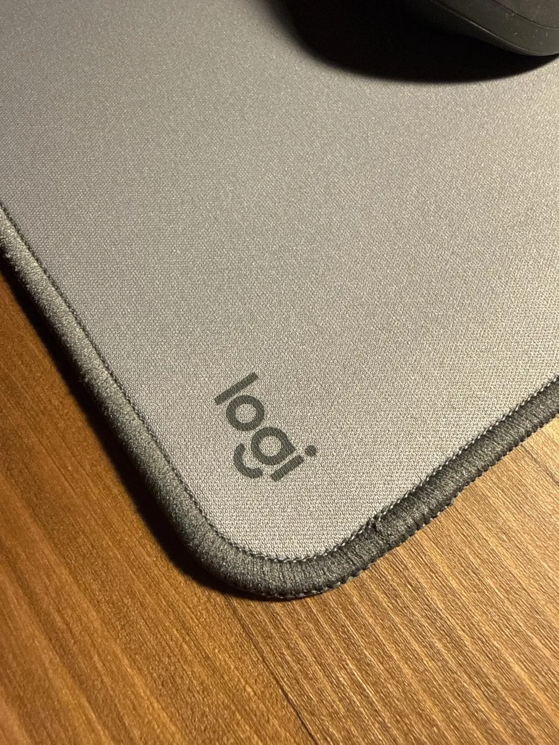 Logitech Studio Series Desk Mat tappetino rosa 30x70 idrorepellente