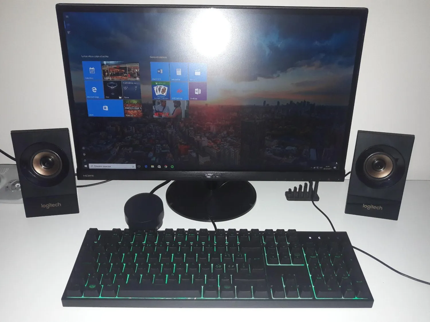 Logitech Z533 Sistema 2.1 Altoparlanti PC con Subwoofer Bassi profondi