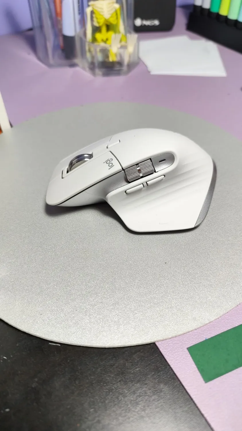 Logitech MX Master 3S mouse wireless grigio chiaro 8K