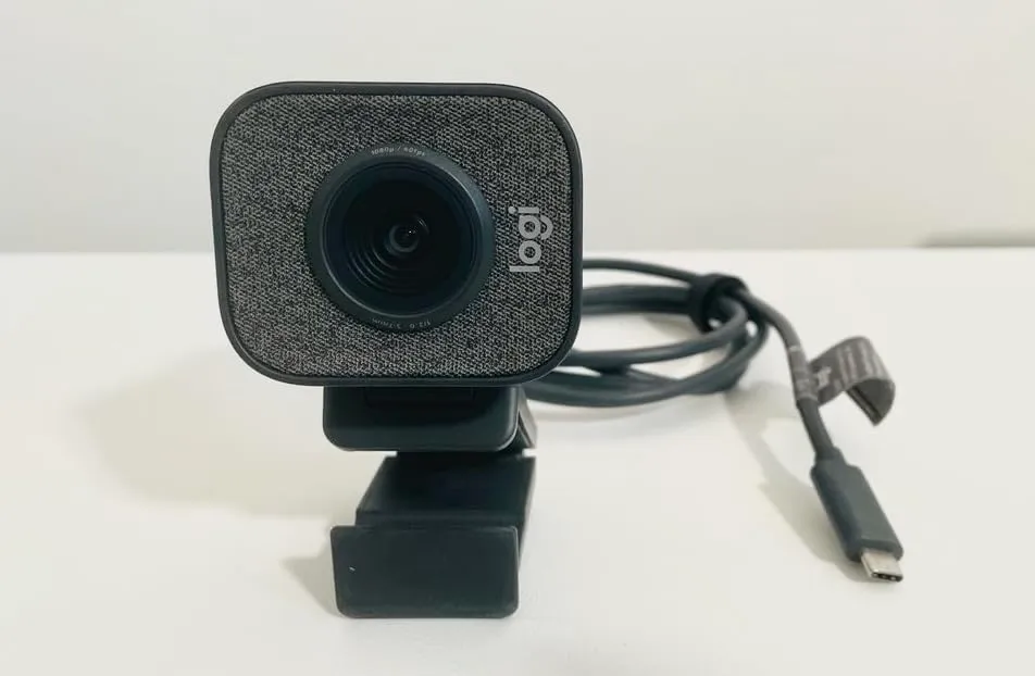 Logitech StreamCam webcam Full HD 60fps nera