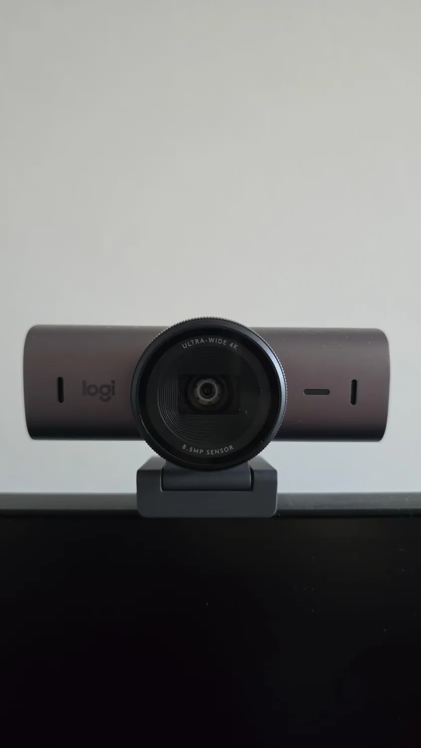Logitech MX Brio 4K webcam grafite Ultra HD streaming