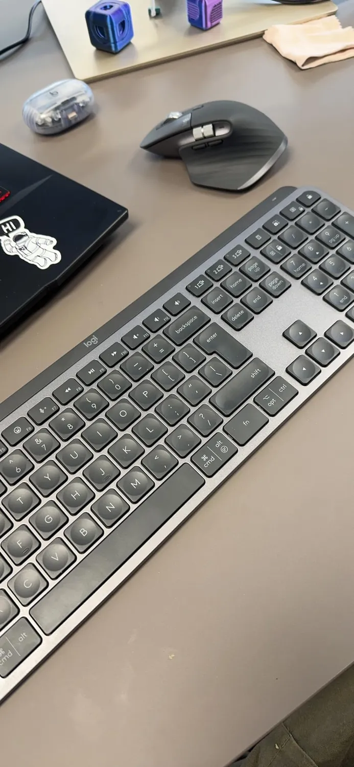 Logitech MX Keys S tastiera wireless US INT'L retroilluminata