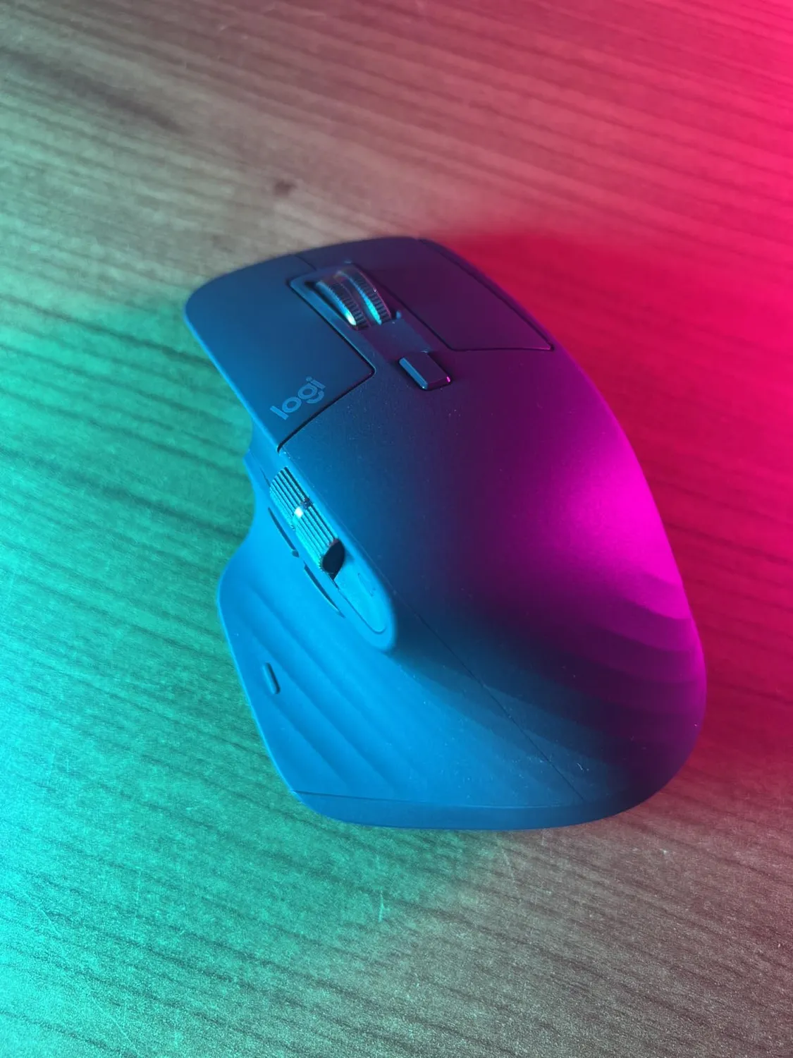 Logitech MX Master 3S mouse wireless 8000 DPI silenzioso