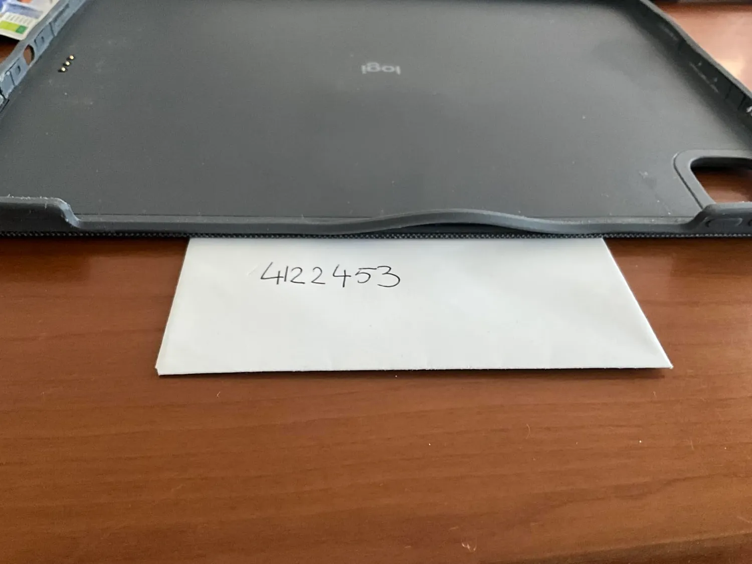 Logitech Combo Touch iPad Pro 11 tastiera ITA grigio