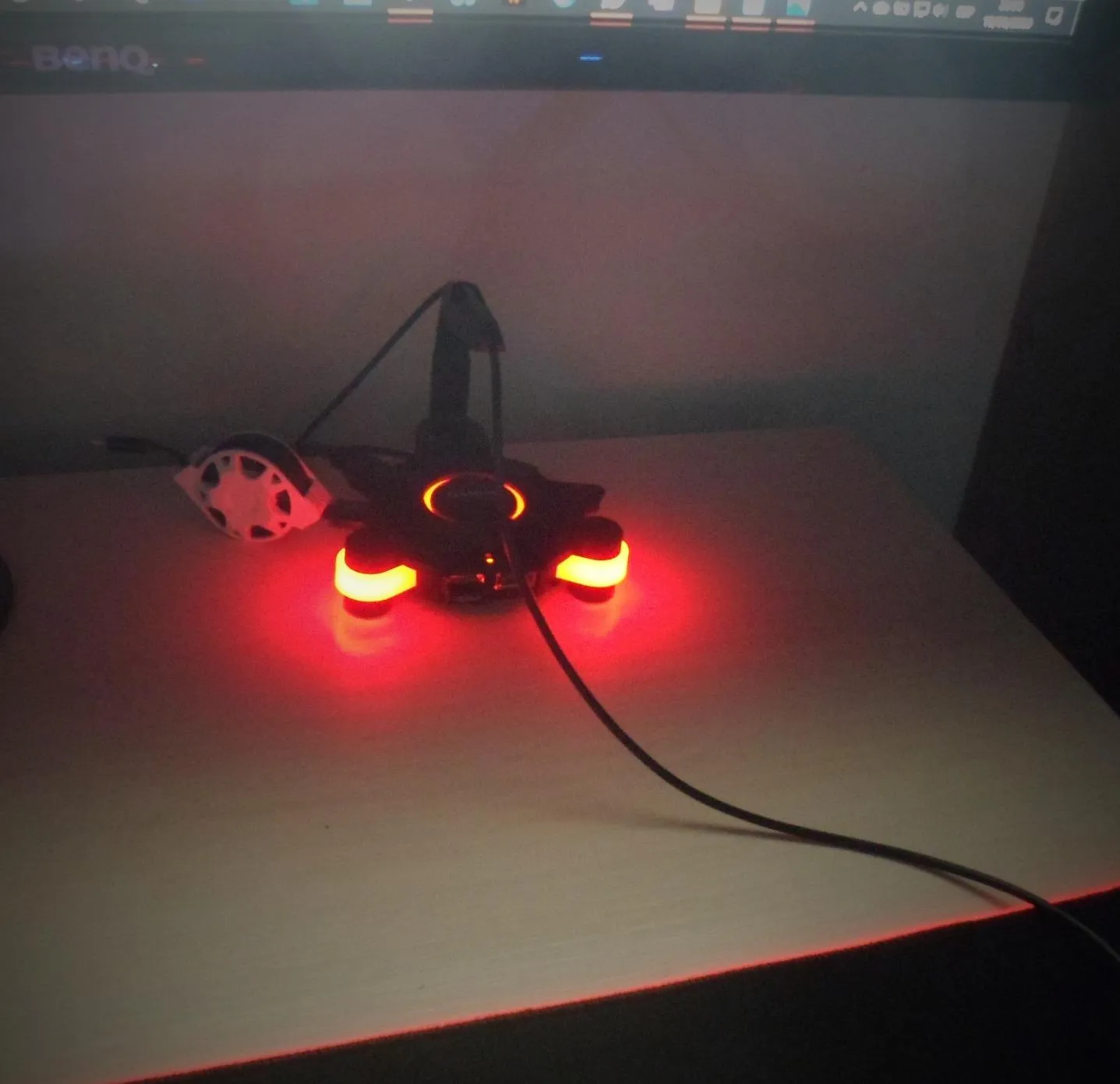 Mars Gaming MMS2 hub USB 3.0 4 porte con bungee mouse LED