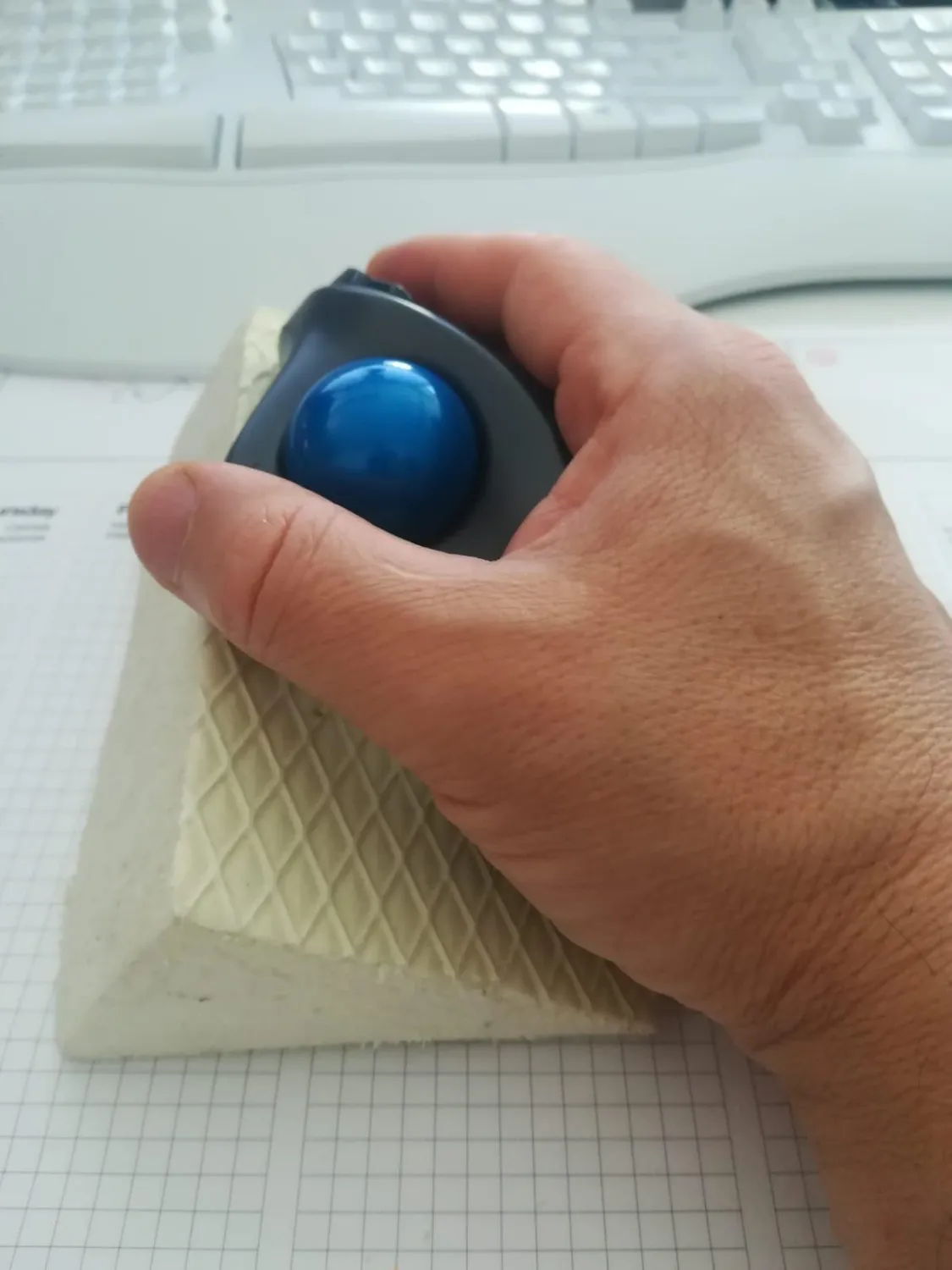 Logitech M570 mouse trackball wireless nero