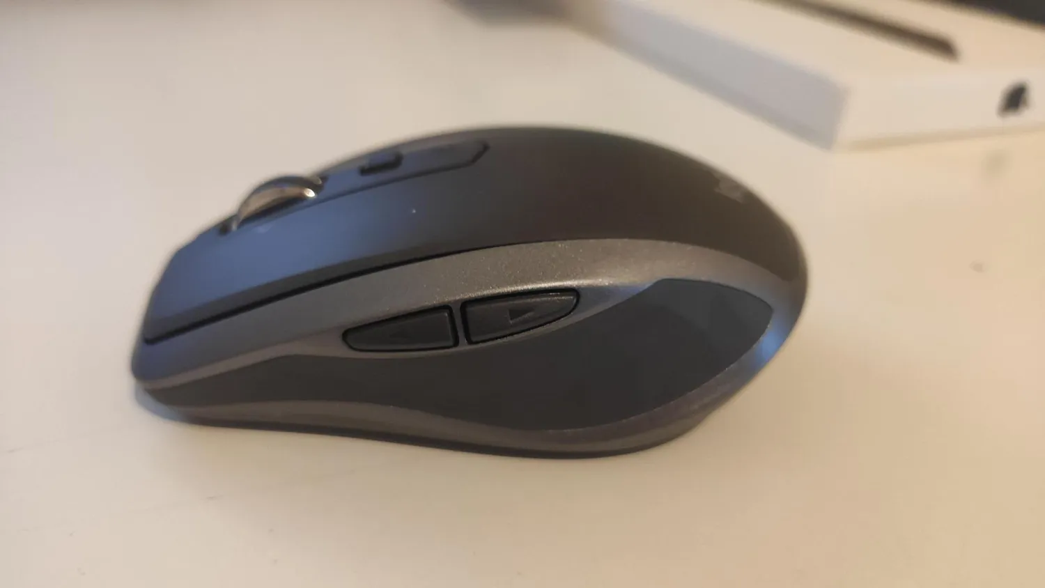Logitech MX Anywhere 2S mouse wireless Darkfield Flow
