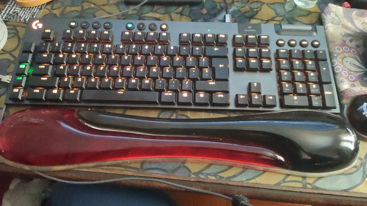 Logitech G915 tastiera gaming wireless US Clicky Lightspeed
