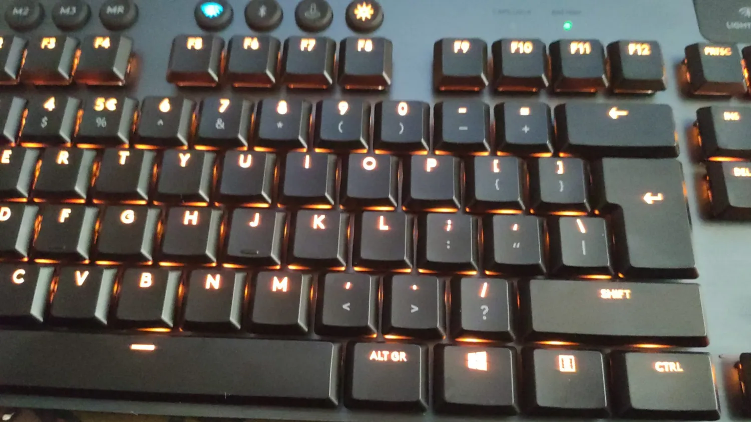 Logitech G915 tastiera gaming wireless US Clicky Lightspeed