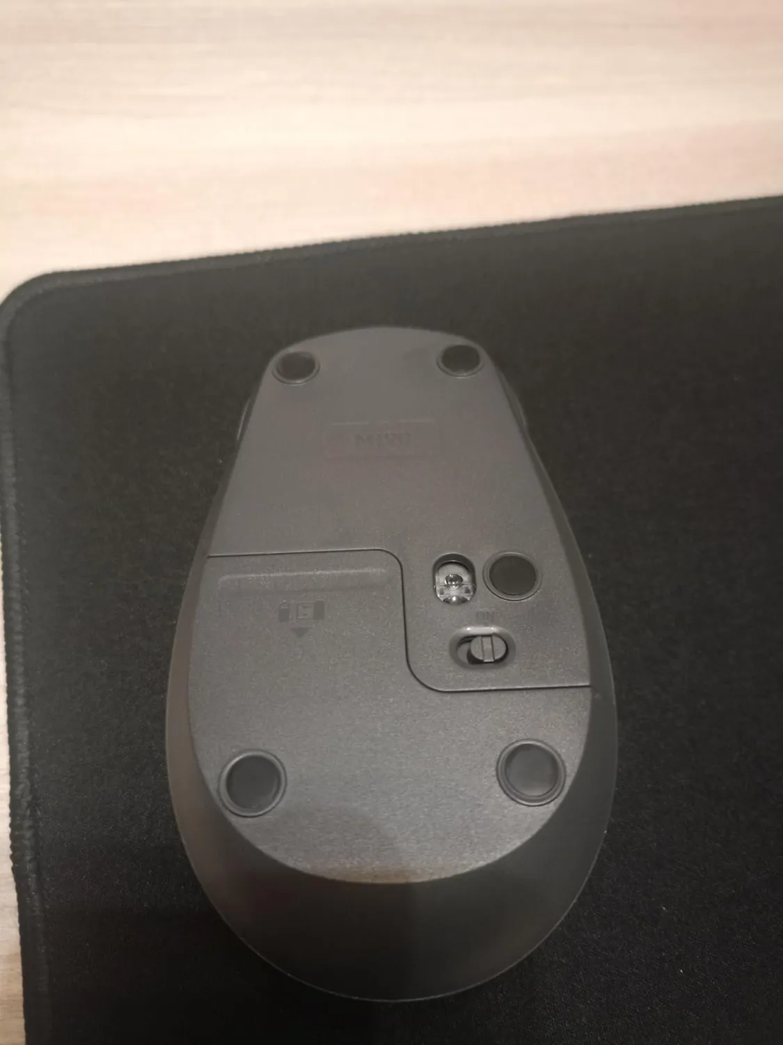 Logitech M190 mouse wireless blu formato grande