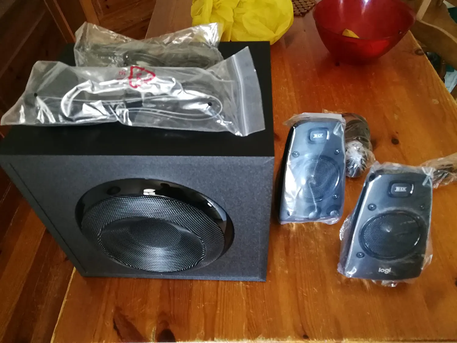 Logitech Z623 Casse 2.1 THX Subwoofer 200W RMS