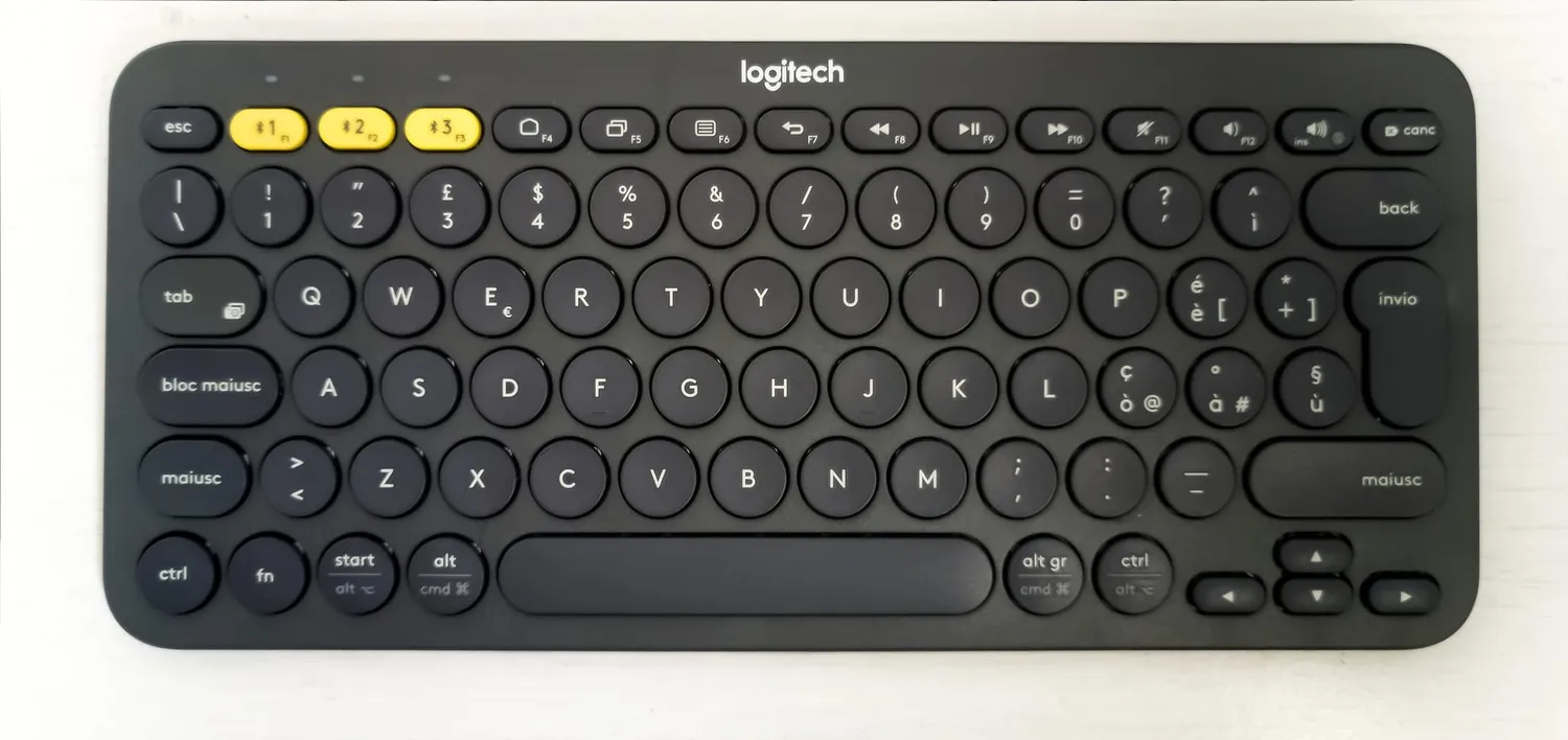 Logitech K380 tastiera Bluetooth nera ITA QWERTY