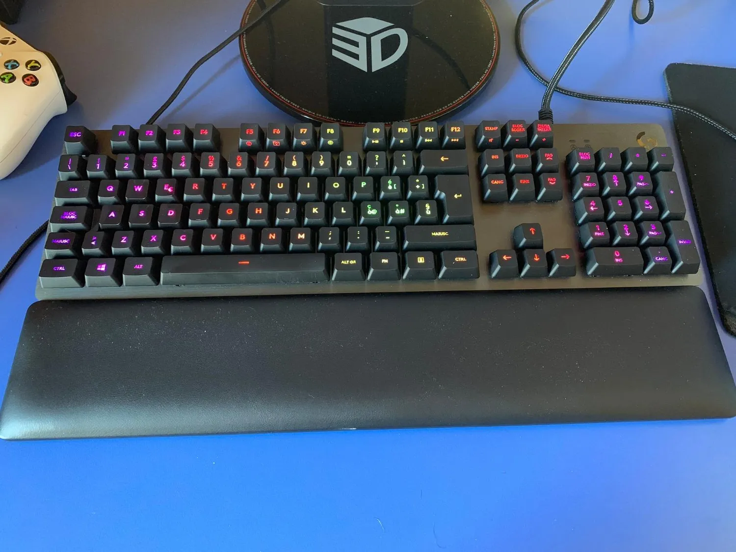 Logitech G513 tastiera gaming meccanica RGB carbon IT